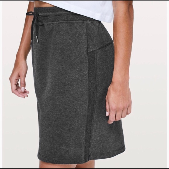 Lululemon Start Anew skirt - Picture 5 of 8